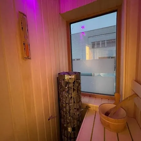 In With Sauna בית נופש